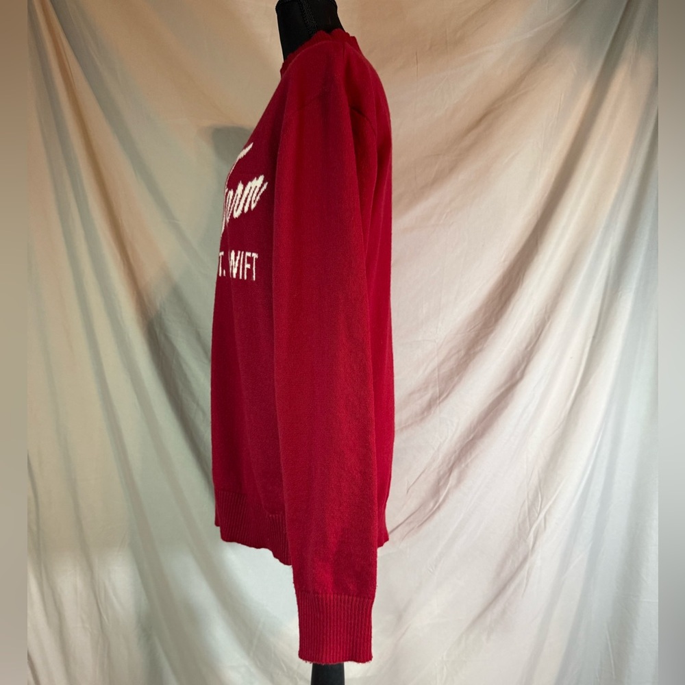 Taylor Swift “Christmas Tree Farm” Mock Neck Sweater – Red *RARE* 🎄❤️ - Picture 7 of 9